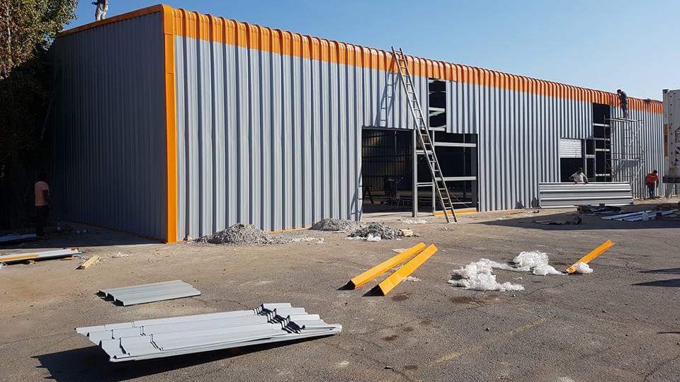 Obra Red Cargo